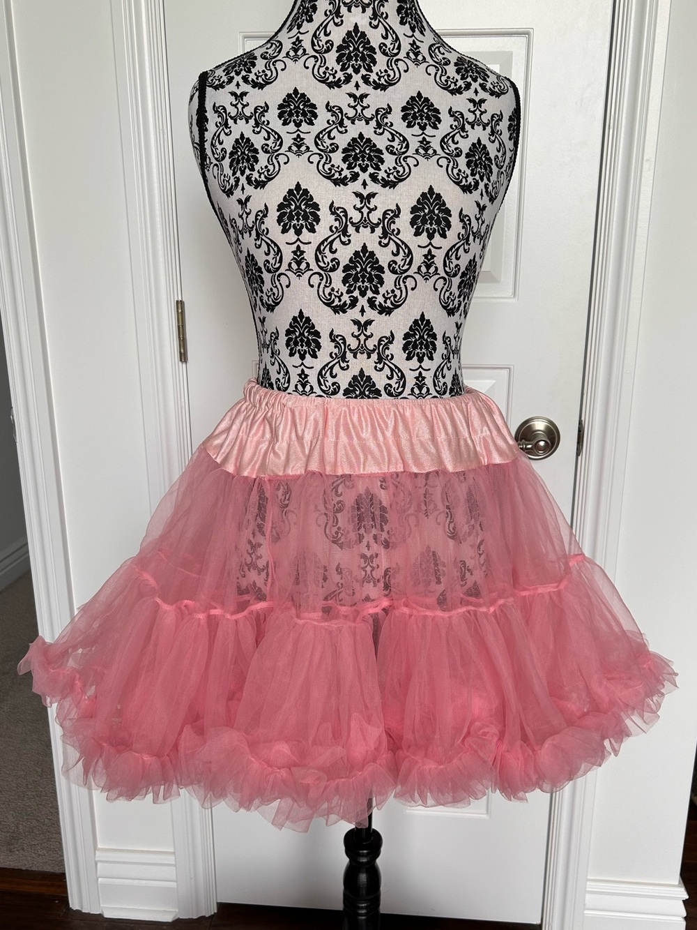 Leg Avenue PINK Layered Tulle Crinoline Petticoat Skirt for Halloween Costume